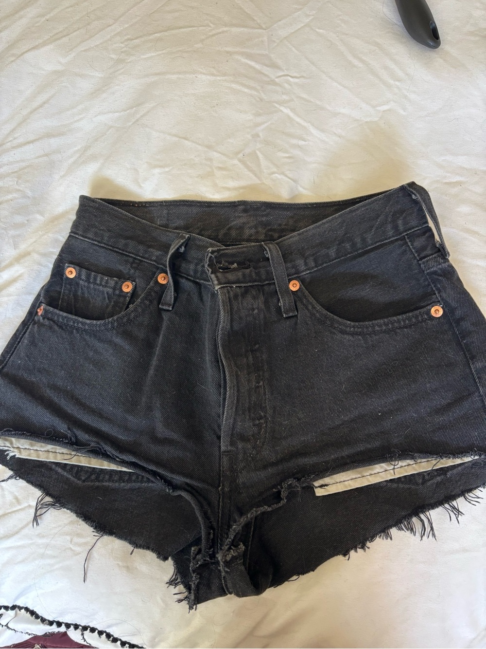 levi’s shorts - Picture 3 of 4